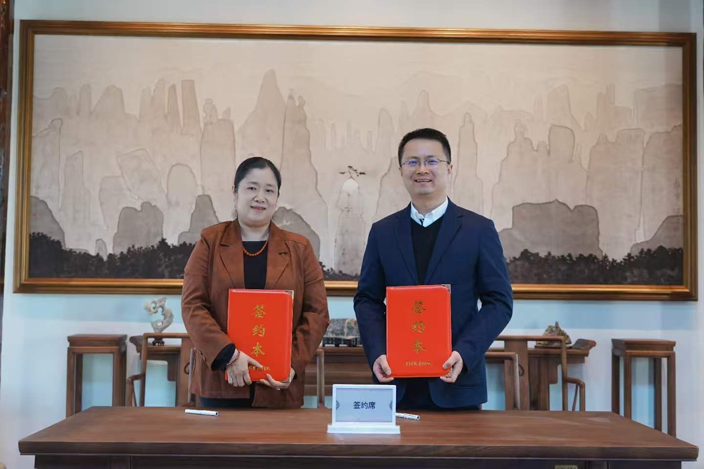 084008769157CAF442845C43535_90C7E3DE_1DF6D